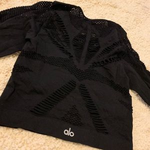 Alo long sleeve crop top in black